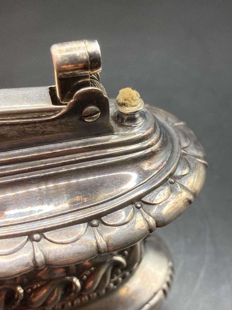 Vintage Ronson “Waldorf” Table Lighter