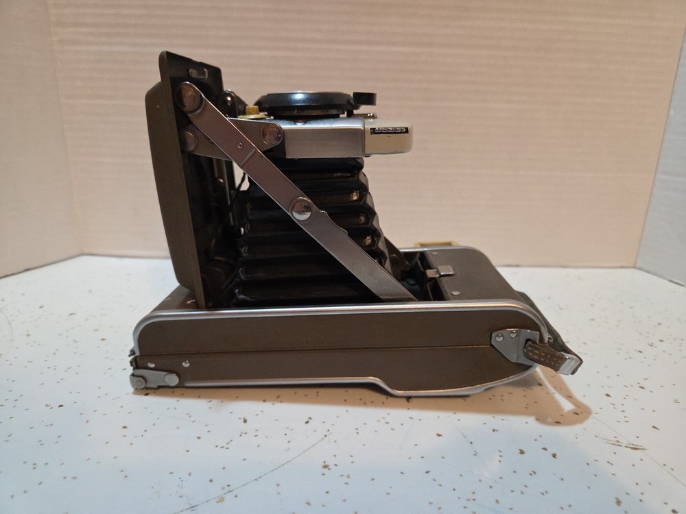 Polaroid Land Camera Model 80B - Untested AS IS CONDITION