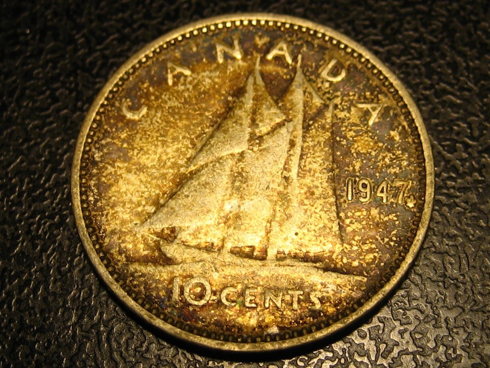 1947 Maple Leaf Canadian Dime