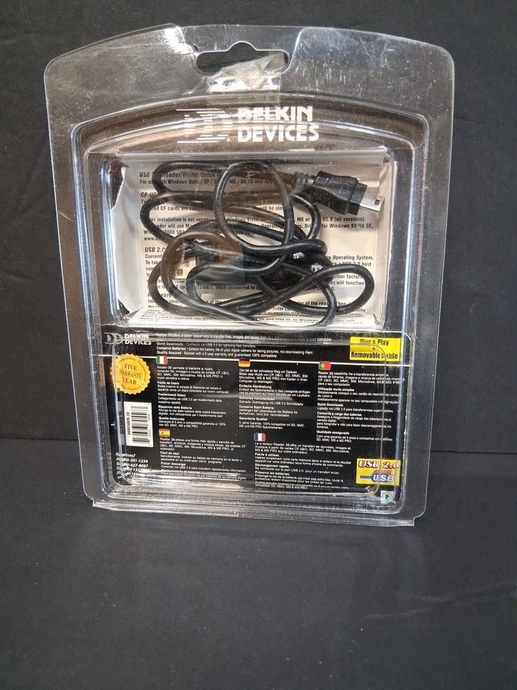 USB 2.0 reader writer Delkin devices access older or more specialized media