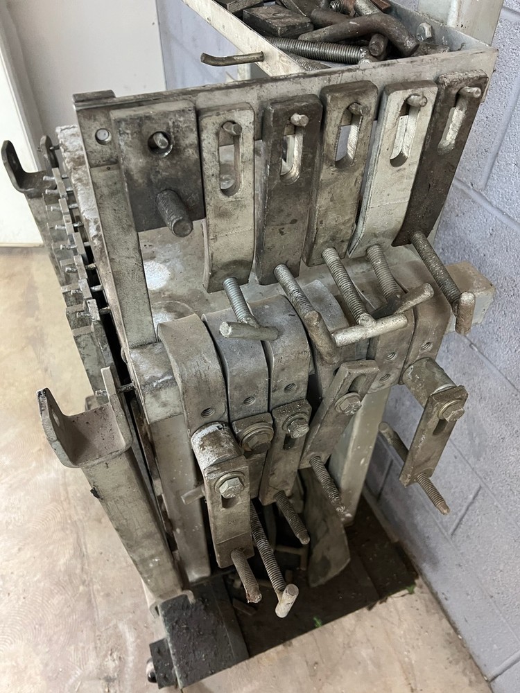 Delta 6000 Universal Pressure Tester