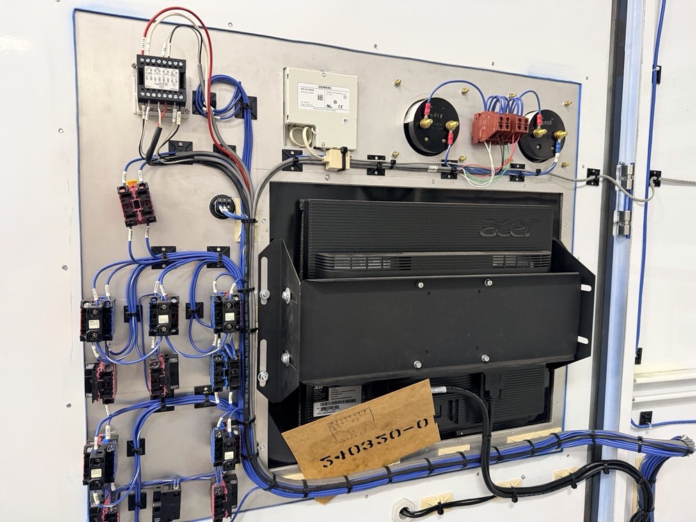 Ferry RS4-3300 Rotomold Machine
