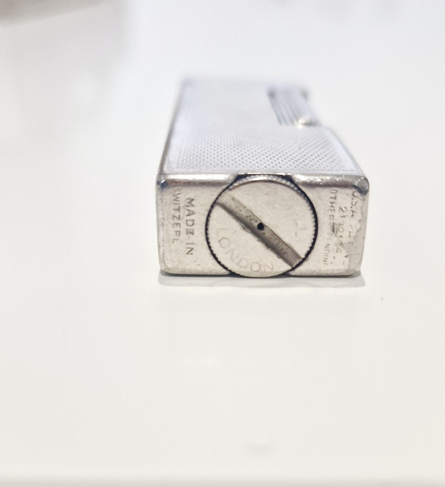 Vintage Dunhill 1970s oil Lighter