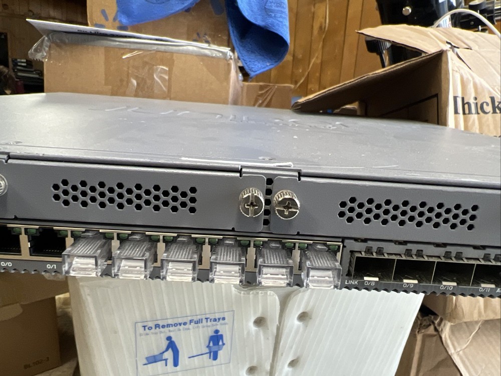 Juniper SRX345 16-Port Security Services Gateway Switch