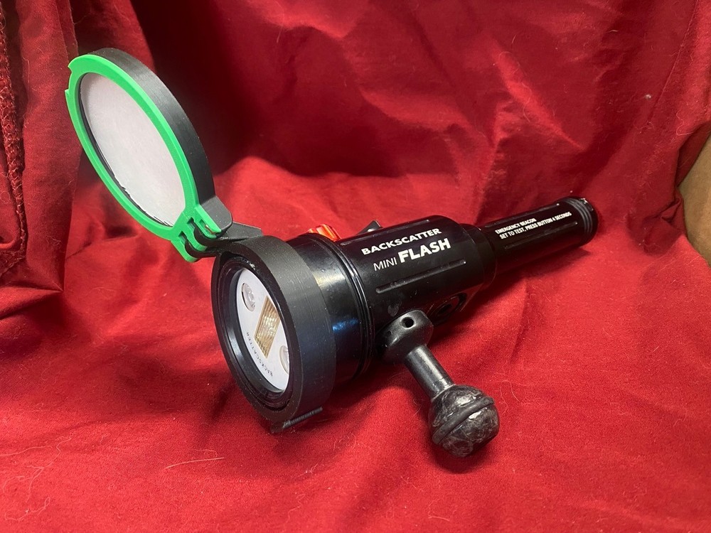 Scuba backscatter mini-flash2 Hinged Diffuser