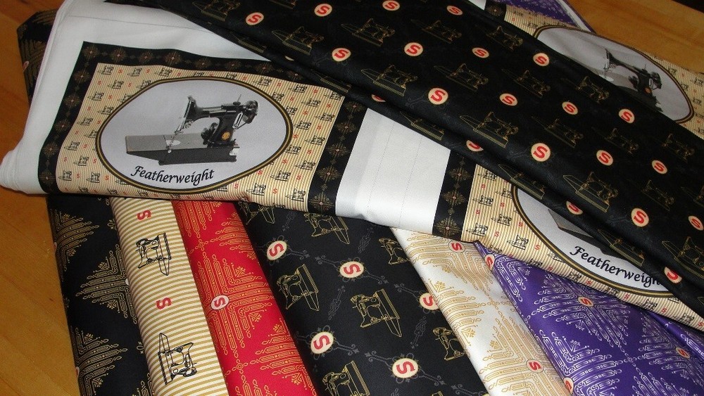 Featherweight Sewing Machine Themed 7 pc FQ Bundle Custom Cotton Fabric