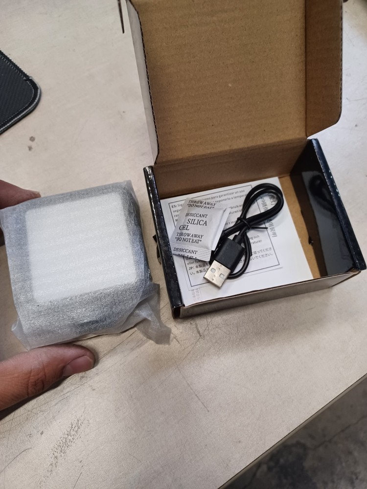 ULANZI VL49 Limited White Version 2000mah