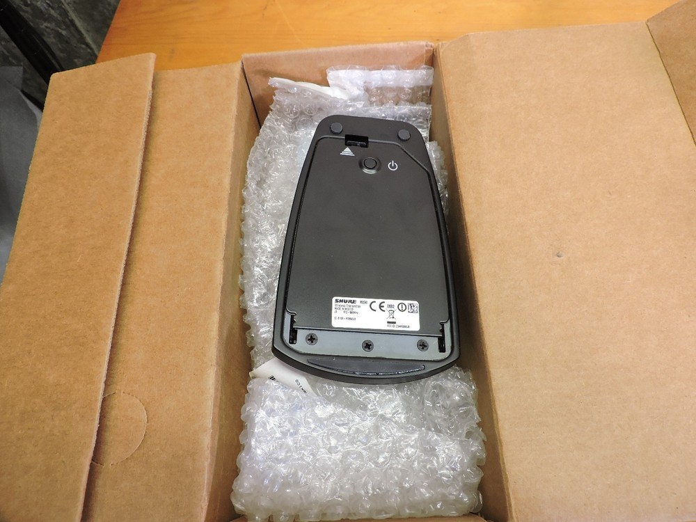 Shure MX690 wireless boundary mic transmitter J3. For SLX systems Open box.