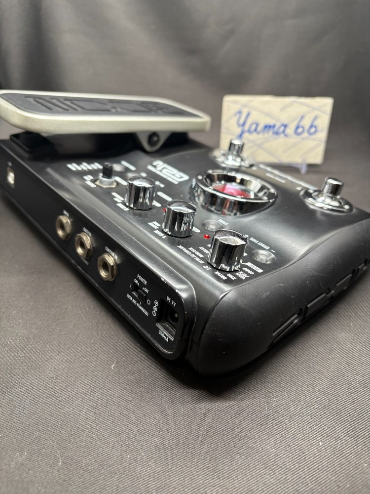 Zoom G2.1u Multi-Effects Pedal with Expression Pedal & USB Audio Interface