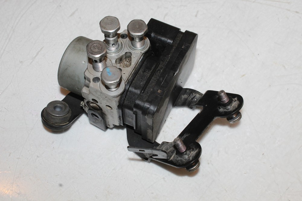 2023 Triumph Trident 660 ABS Pump Unit Module T2022849
