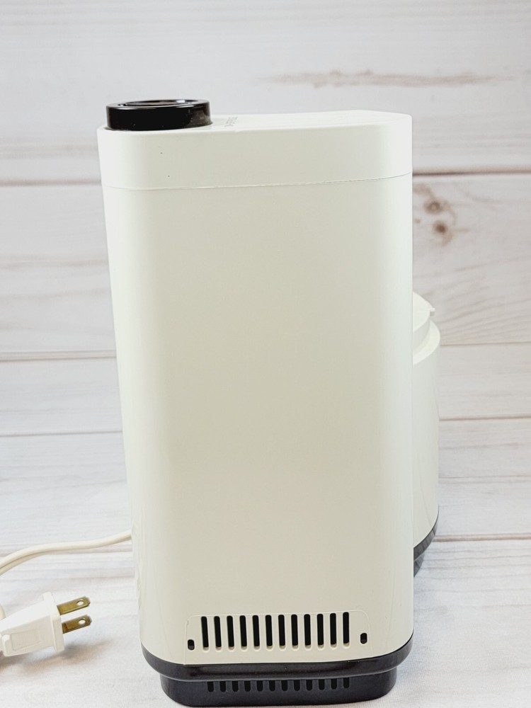 Regal La Machine 1 Model V813 Food Processor Replacement Part, Base Tested