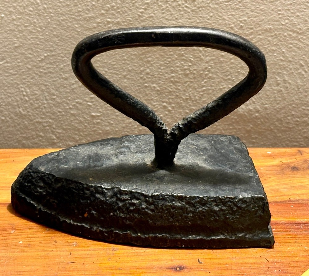 Antique Cast Iron Flat Iron