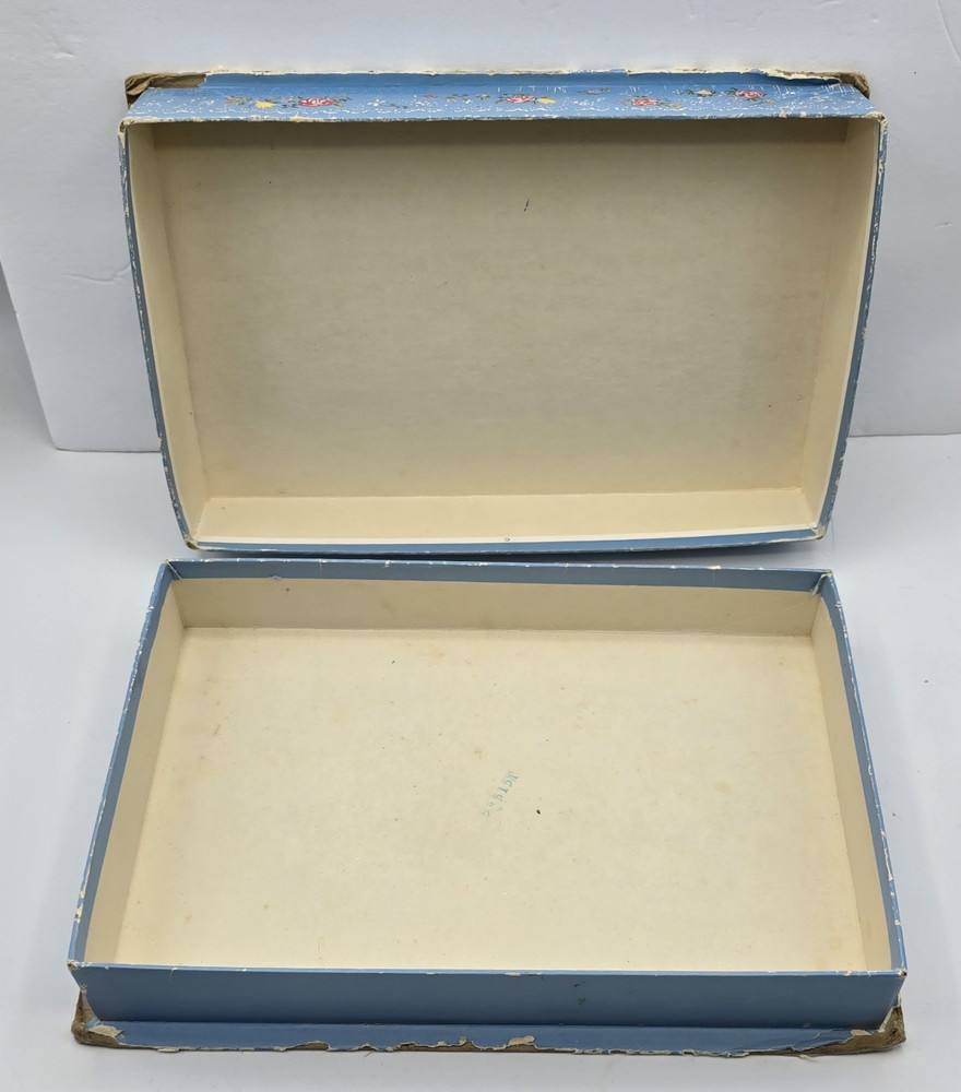 VTG Whitman’s Fairhill Chocolates Empty Box Assorted Selected Centers 2 lb Box