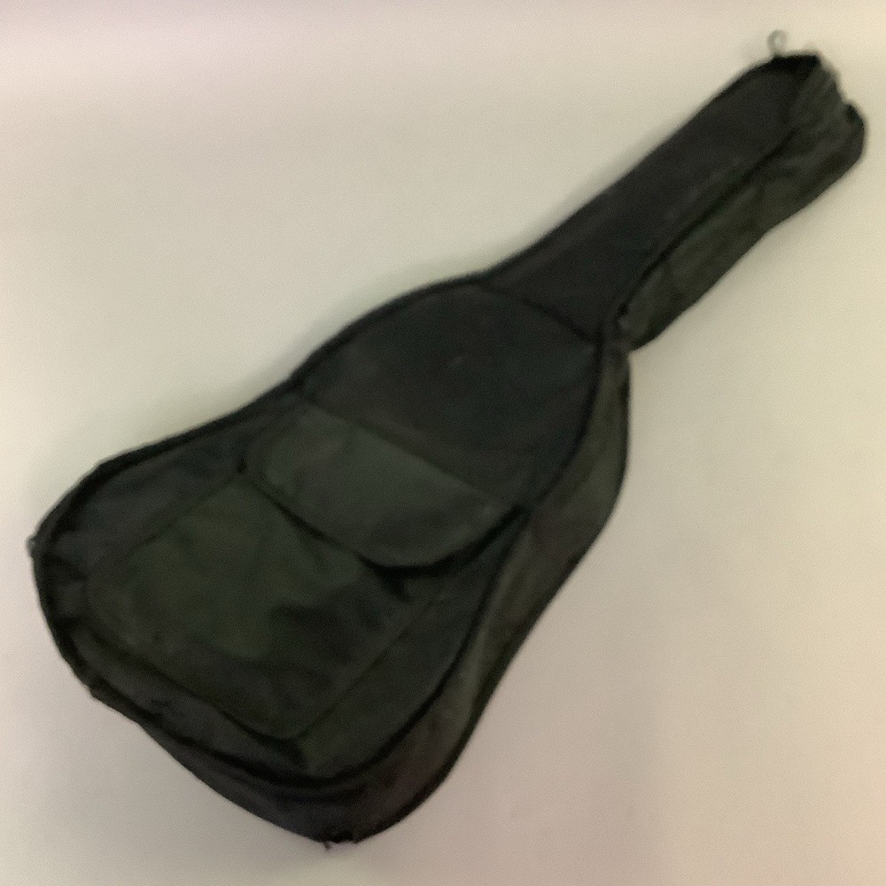 Pepe PS53 Classical Guitar with Soft Case Solid Red Cedar Top Mahogany Neck