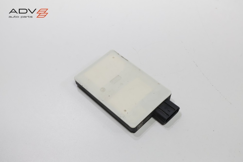 2018 - 2023 CHRYSLER 300 REAR LEFT SIDE BLIND SPOT RADAR SENSOR MODULE OEM