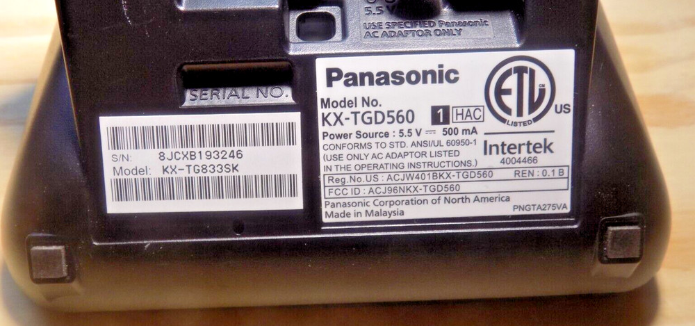 PANASONIC ANSWERING SYSTEM with Two Handsets BLUEOOTH Model KX-TG833SK