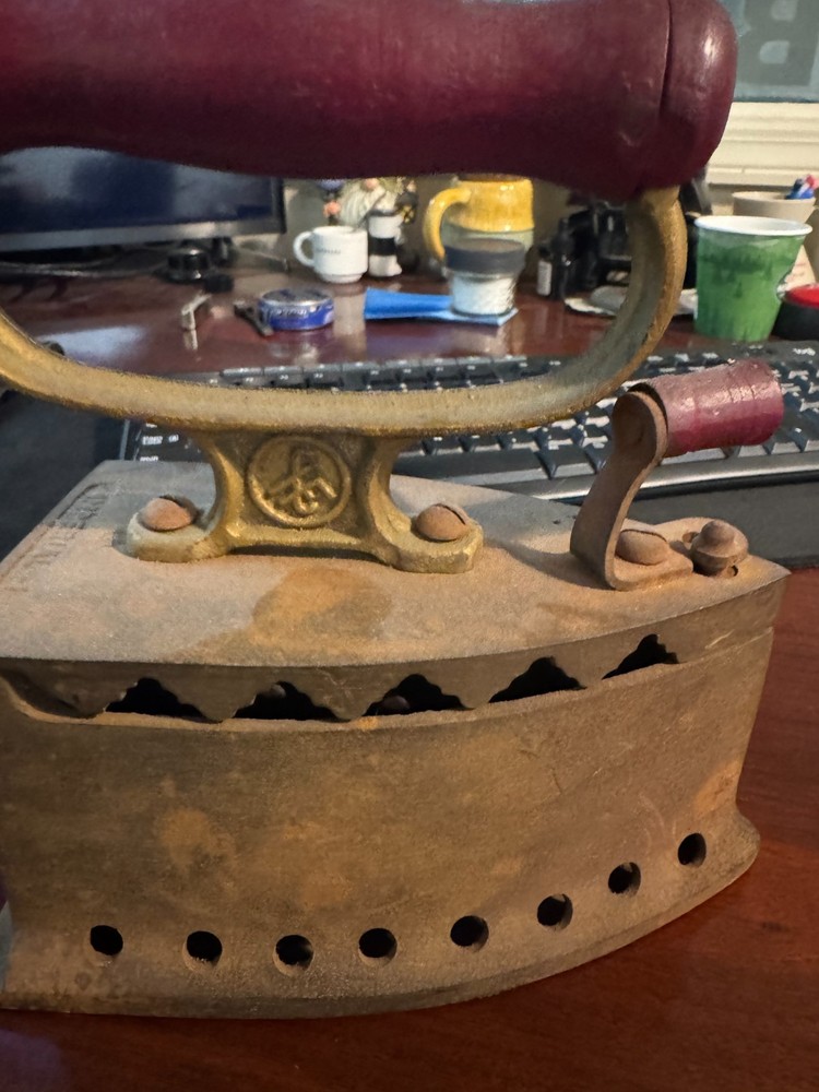 Sad Iron(charcoal box iron)