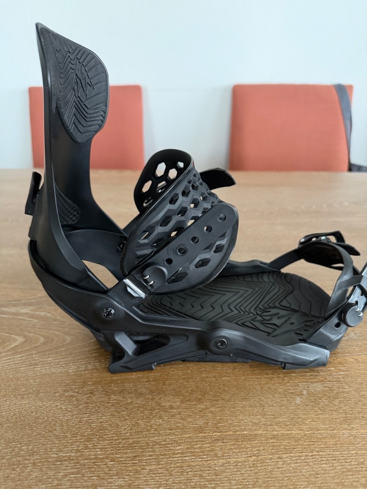 Jones Meteorite snowboard Bindings- Large - Black