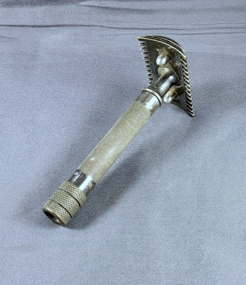 NIce Gillette Old Type - Single Ring - Razor - 1916 - Clean