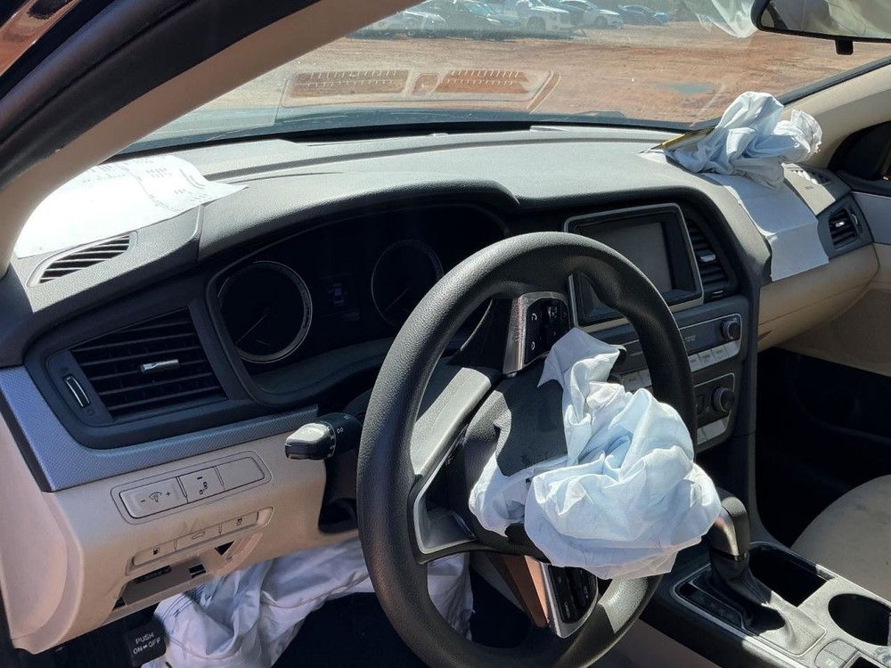 SONATA 2018 Glove Box 4995957