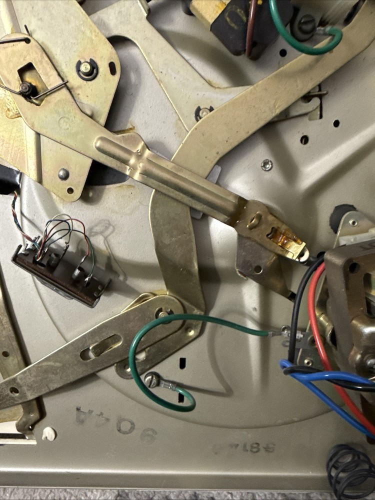 Garrard 2025TC Turntable White Untested