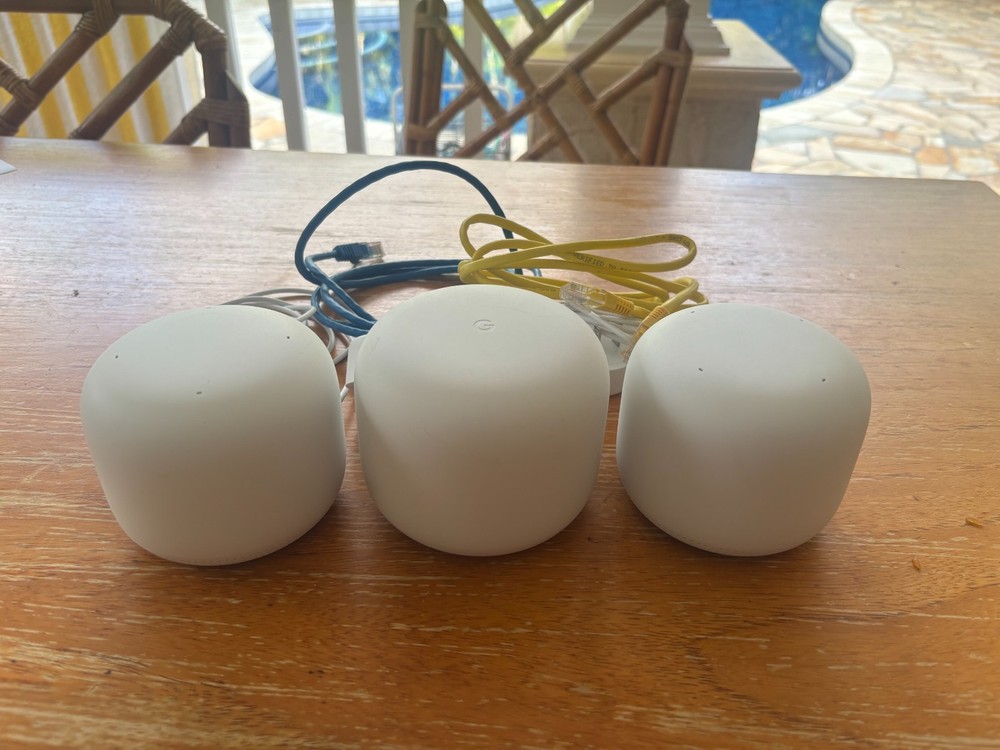 📦 Google Nest WiFi Router AC2200 + 2 Points Mesh System Snow White
