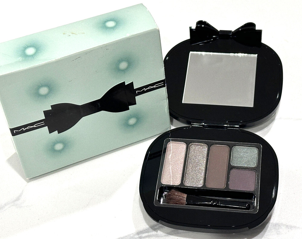 MAC Fabulousness/ 5 Neutral Eyes Palette