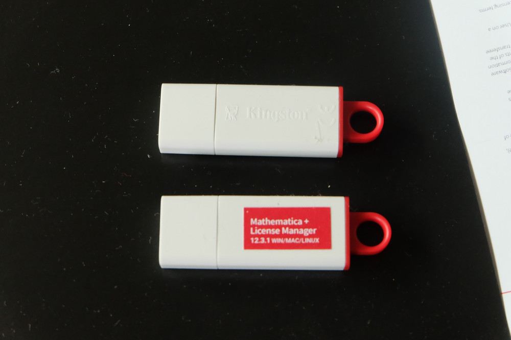 Wolfram Mathematica 12 USB media kit (NO LICENSE)