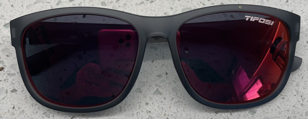 Twizzlers Sunglasses, Case, & Cleaning Cloth (E)