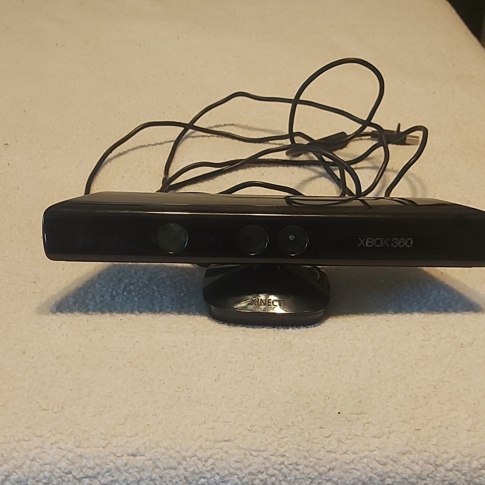 Microsoft Xbox 360 Kinect Motion Sensor Camera Black Wired used ,but works.