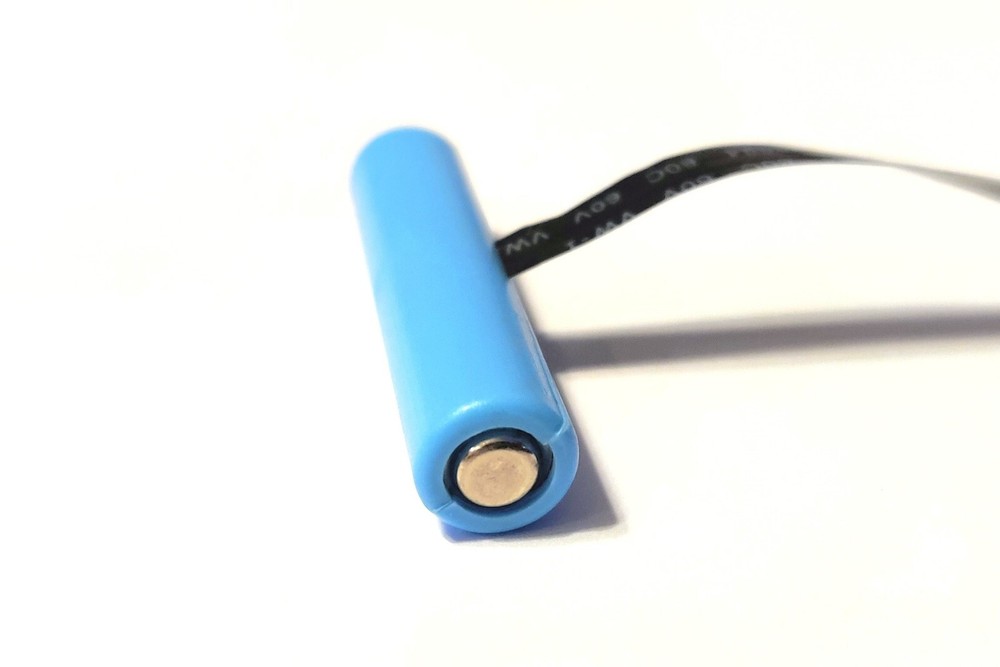 6 x AAA Battery Replacement Eliminator Kit for Electronic Devices