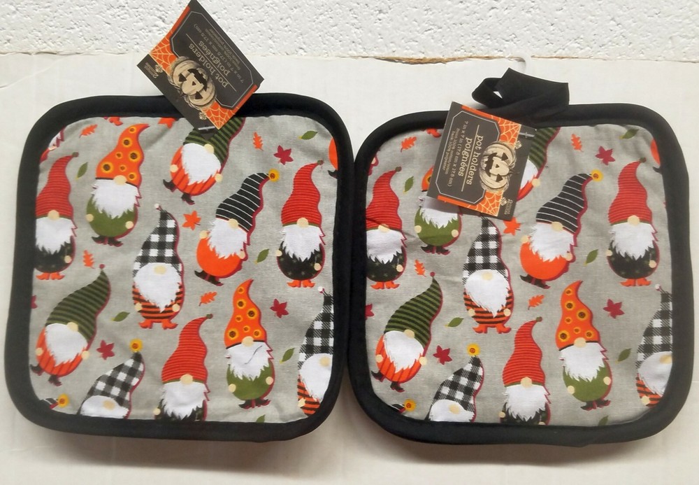 Set of 2 Same Printed Kitchen Potholders, HALLOWEEN'S GNOMES, with black back,GR