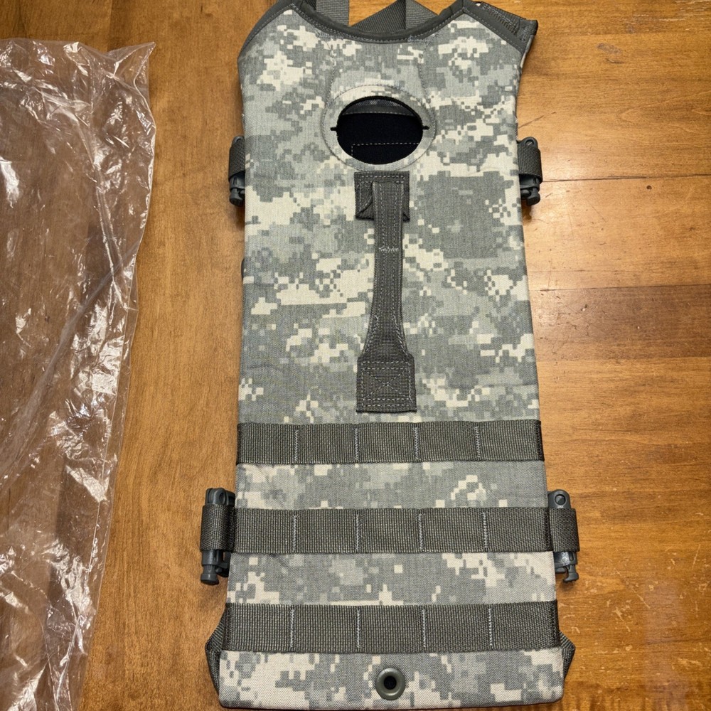 USGI Molle II Hydration System Carrier ACU Pattern No Bladder Never Used New