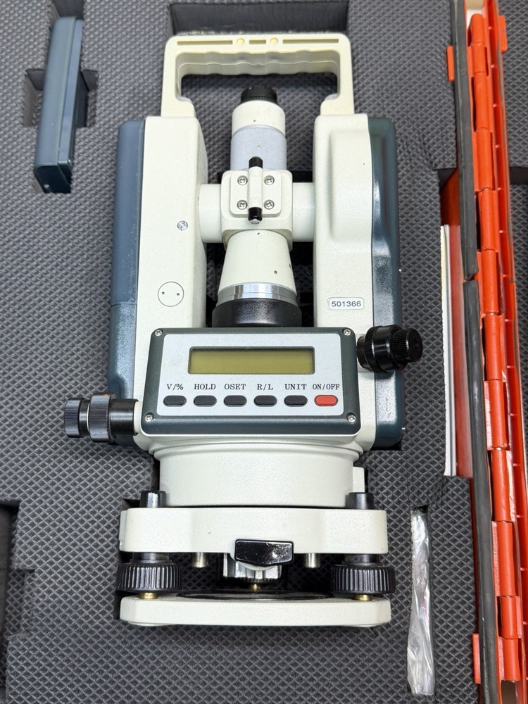 Schneider Technical Theodolite ET-20 W/ Case - Untested