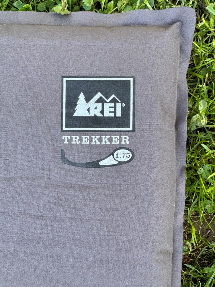 REI Trekker 1.75 Regular Self Inflating Sleeping Pad Gray 72x20x1.75 Rectangular