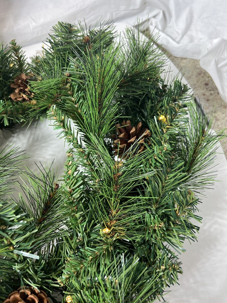 Mixed Pine Clear LED Wreath, 20 in Battery Powered New