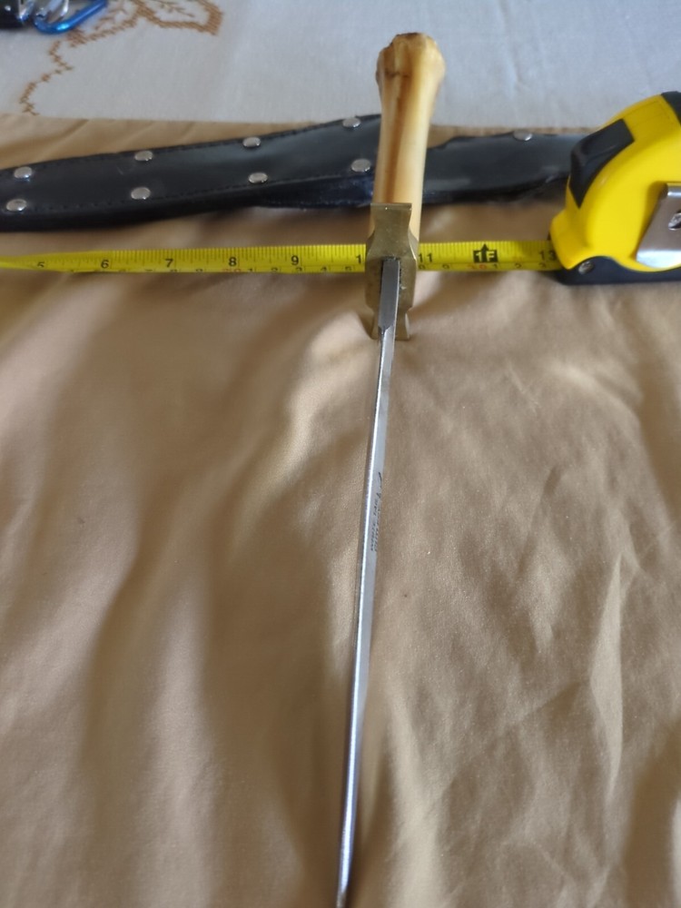 WHITE TAIL CUTLERY, HAND MADE DAGGER,
