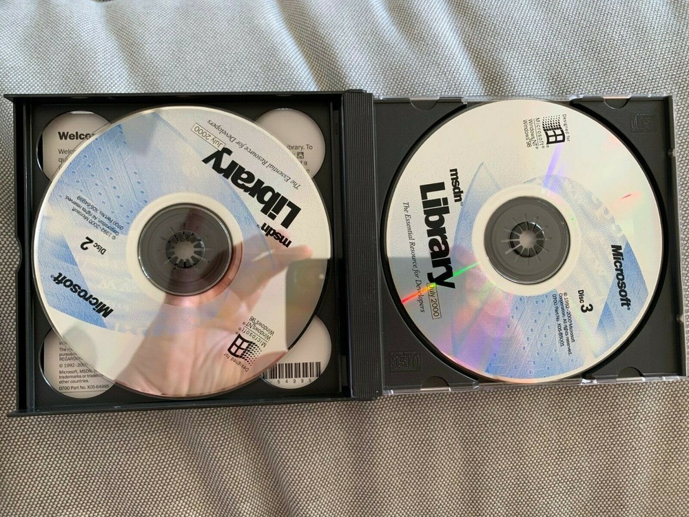 MICROSOFT MSDN Subscriptions Library July 2000 PC CD-ROM 3-disc Set WINDOWS