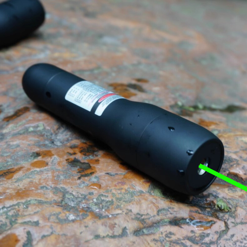 Waterproof Focusable Dot GR Laser Pointer 520nm Visible Beam Flashlight Torch