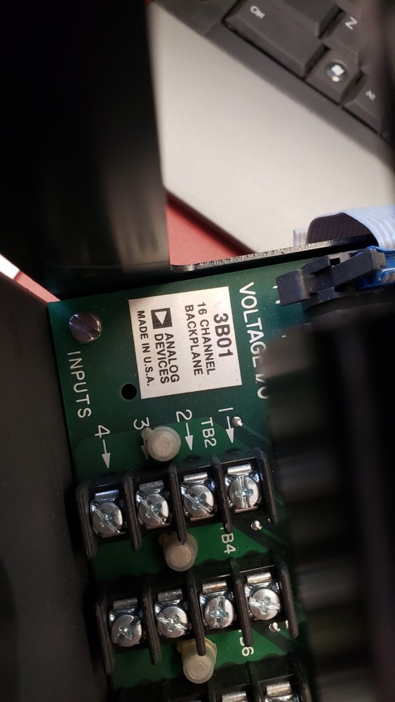 ANALOG DEVICES 3B01 16CH BACKPLANE MULTIPLEXER SYSTEM ( E1-2)