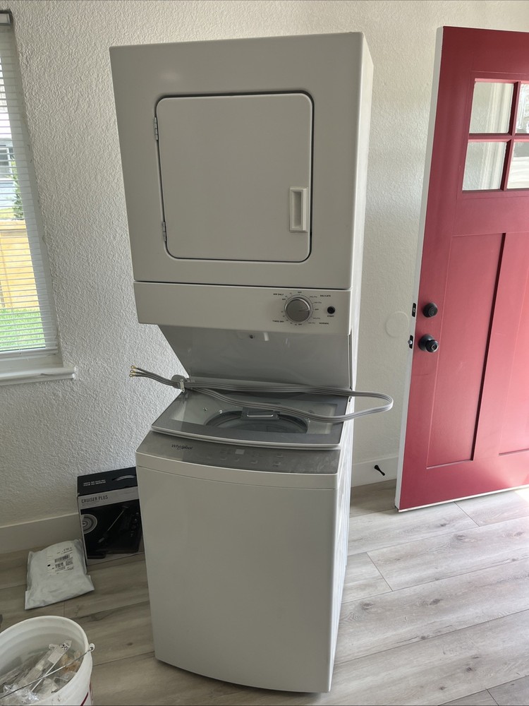 Stacked Washer/dryer Combo Unit - Practically New
