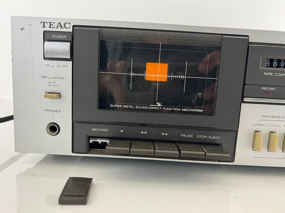 TEAC V-30 Stereo Audio Cassette Tape Deck Component Japan - Broken Record Button