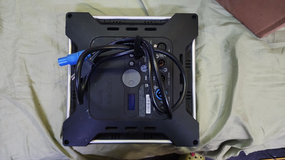 Philips Selecon Studio Panel LED Luminaire moderate Use