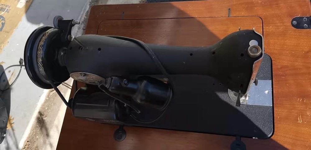 Old Singer Sewing Machine With Its Own Table