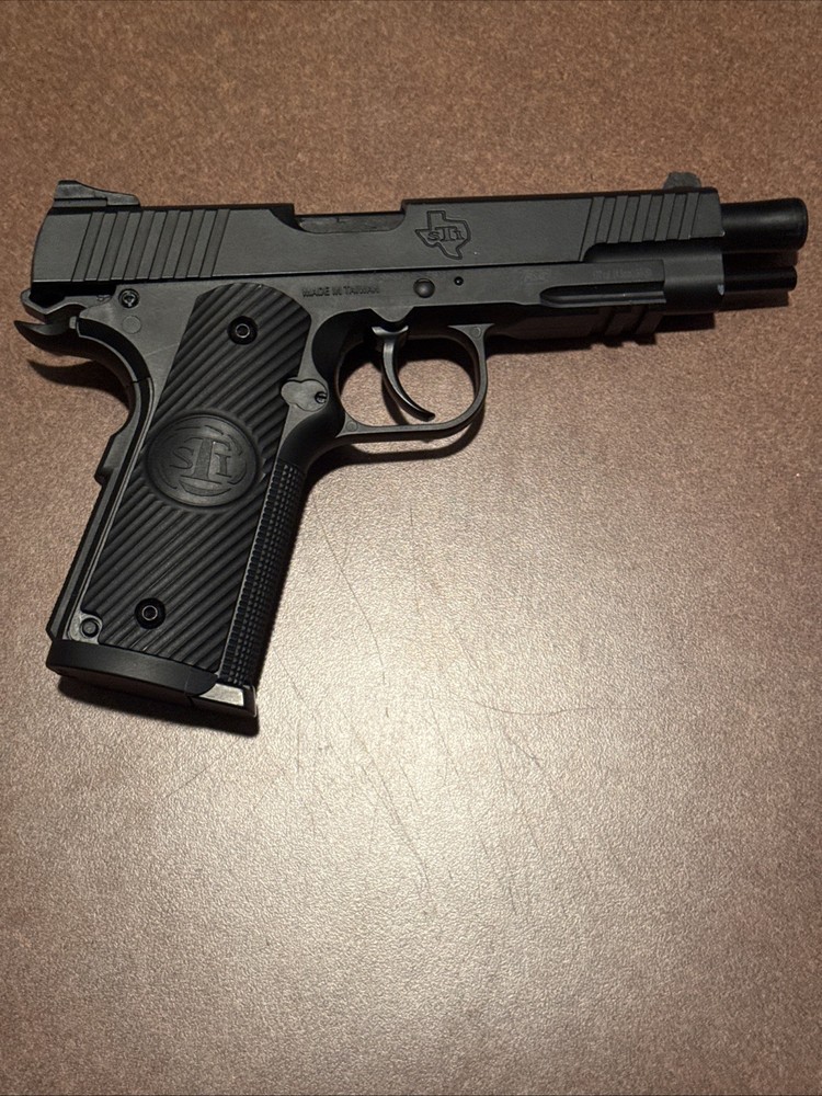 Co2 Powered Pistol