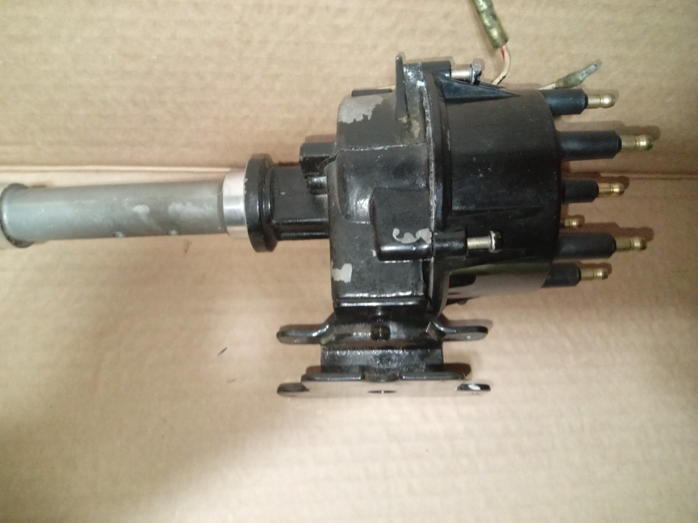 Mercruiser V6 4.3 Distributor Cap And Assembly