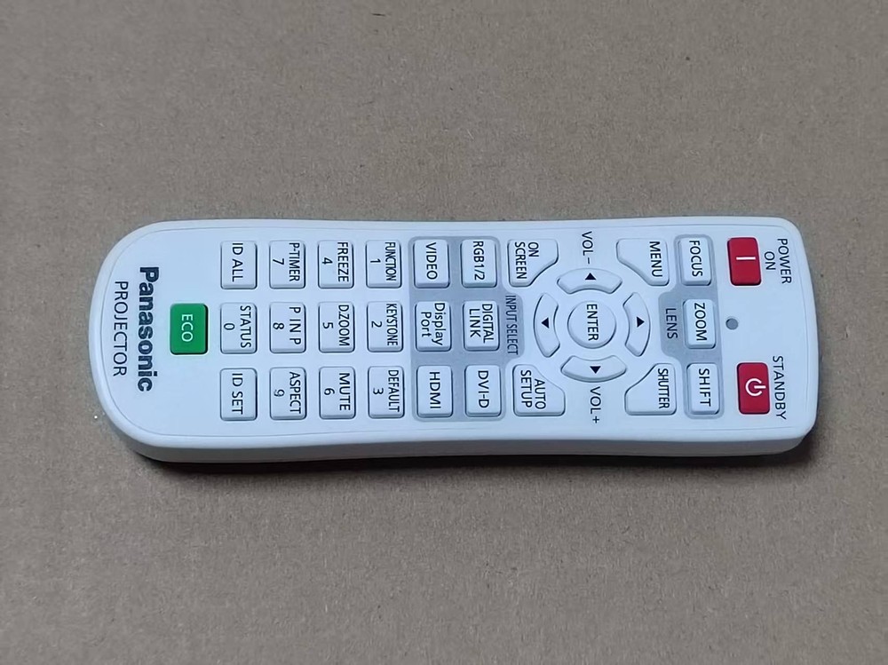 1pc Panasonic Projector PT-RZ120 PT-RZ660 Remote Control