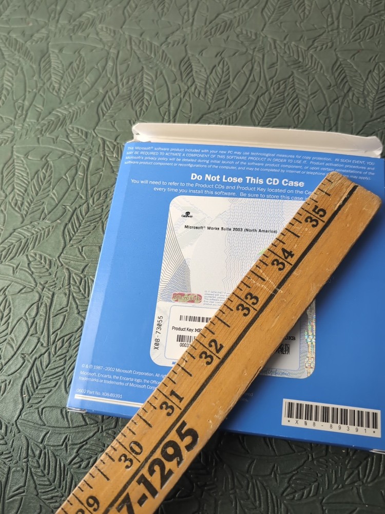 Microsoft Works Suite 2003 With Product Key Open Box