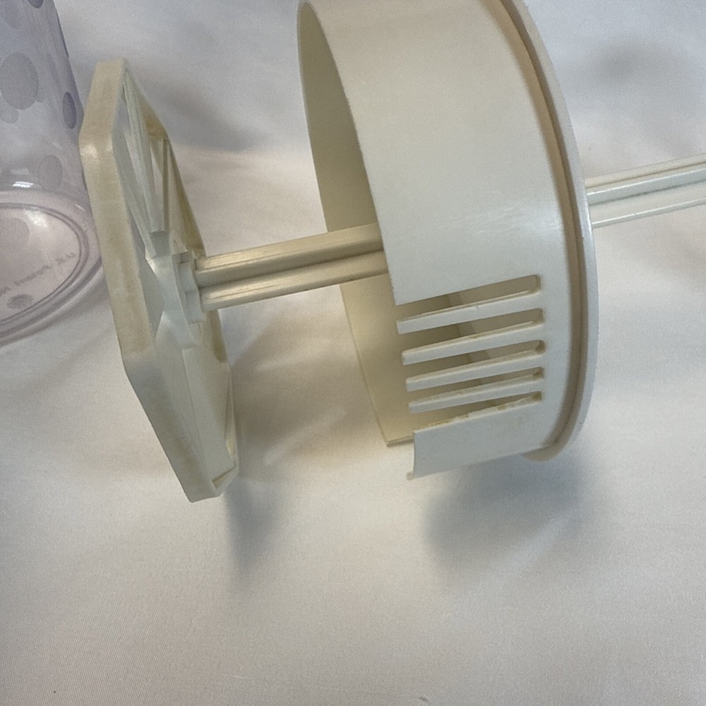 Pampered Chef Quick Stir 2 Quart Clear Pitcher Polka Dot Pattern White Lid