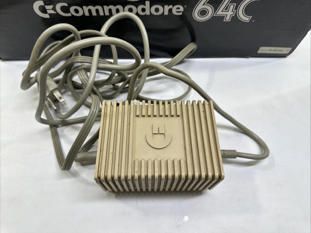 Vintage Commodore 64C Home Computer Console In Blue Box Working W/ Cassette